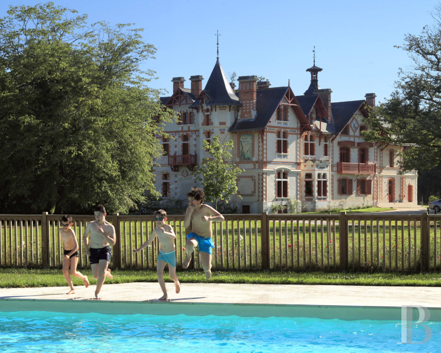 A country house rental for a year with access to the services and facilities of a large estate, an hour’s train ride from Paris in Touraine  - photo  n°22